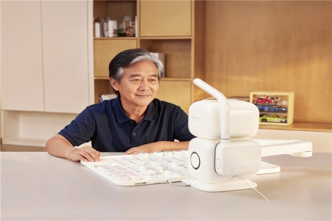 下棋不再孤单！元萝卜智能棋友，能陪聊、会讲棋