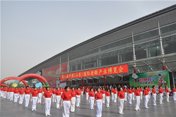 第八届展会现场 (2)_副本.jpg 第八届展会现场 (2)_副本.jpg