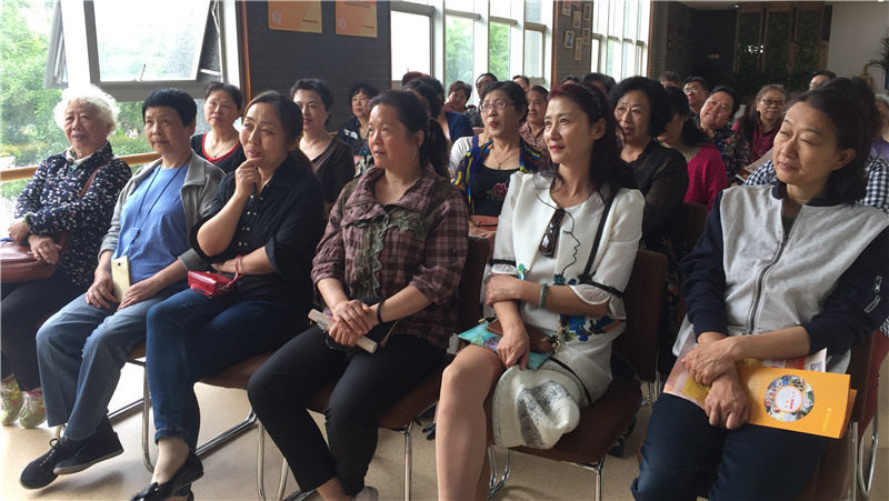 荣华欢乐颂老年大学公开课 他们在学什么呢? 荣华欢乐颂老年大学公开课 他们在学什么呢?