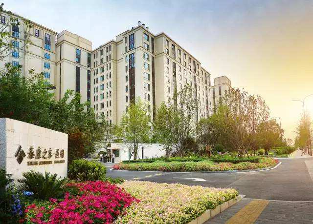 1542957128135950.jpg 1123757362_15429395261961n.jpg