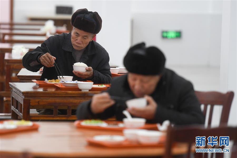 1547009742954918.jpg 1210033399_15469554493751n.jpg