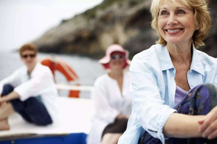 国外养老新趋势：“在家养老”或“如同在家养老”