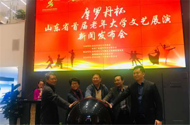 1124428746_15564413031441n (1).jpg