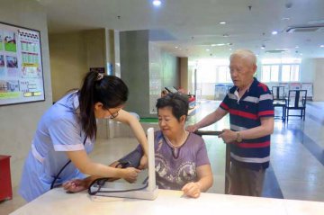 逐步实现“一碗汤的距离”看看扬城老人养老新体验