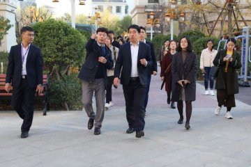 韩国首尔大学师生莅临燕达养老参观见学