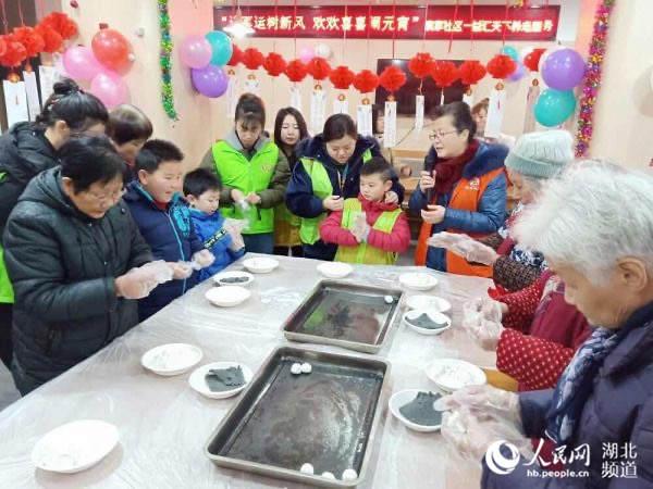 1574305813824144.jpg 9e3df8dcd100baa1bcf3a17bfde17f17cafc2e0e.jpg