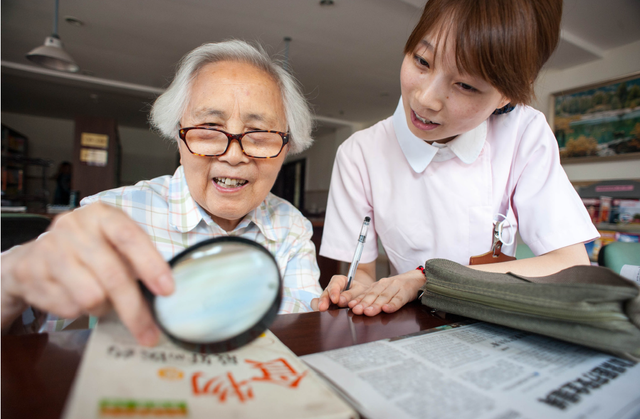 “努力走出一条中国特色应对人口老龄化道路”——专访全国老龄办党组成员、中国老龄协会副会长吴玉韶