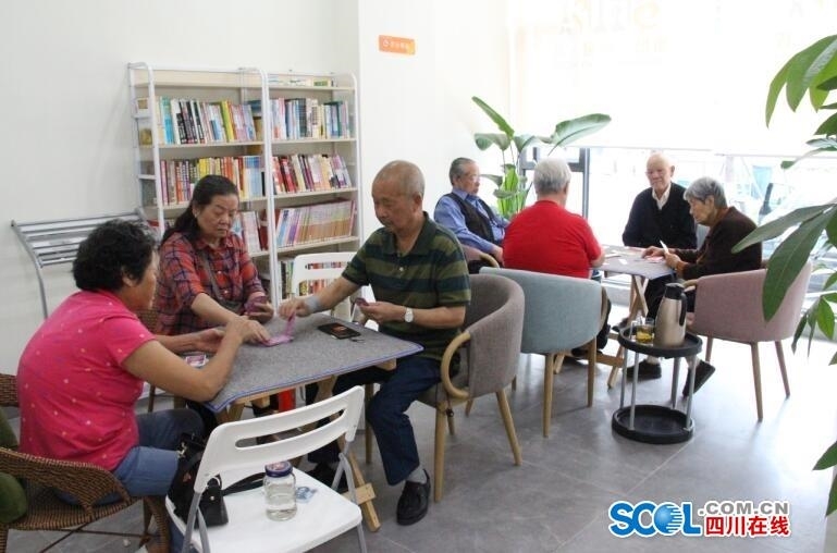 “一碗汤”的距离! 广汉探索社区养老新路径增添干群亲近感
