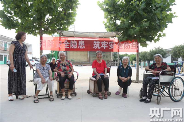 河南杞县：集中供养老人笑声朗