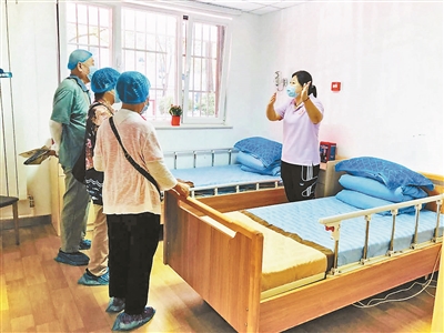 可短期日托 社区养老驿站假期生意红火