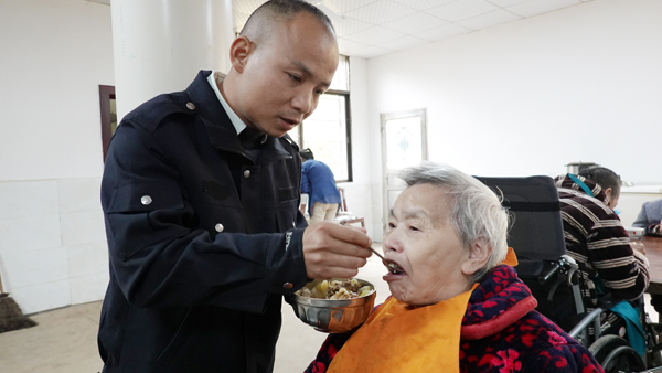 湘潭县退役军人武龙：为老人打造一个温暖的“家”