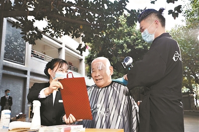古村改造前 先建养老院