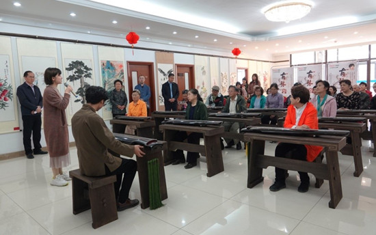 民政部老年大学古琴班正式开课