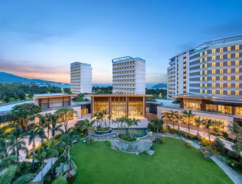 TCL携手泰康之家·鹏园，打造高品质智能享老社区