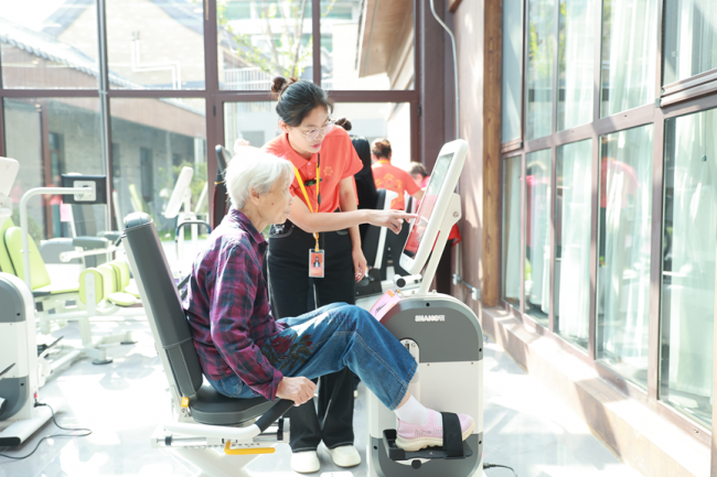 移步江南境，身安是吾家——走进椿萱蕙·裕馨康养社区的“享老”生活